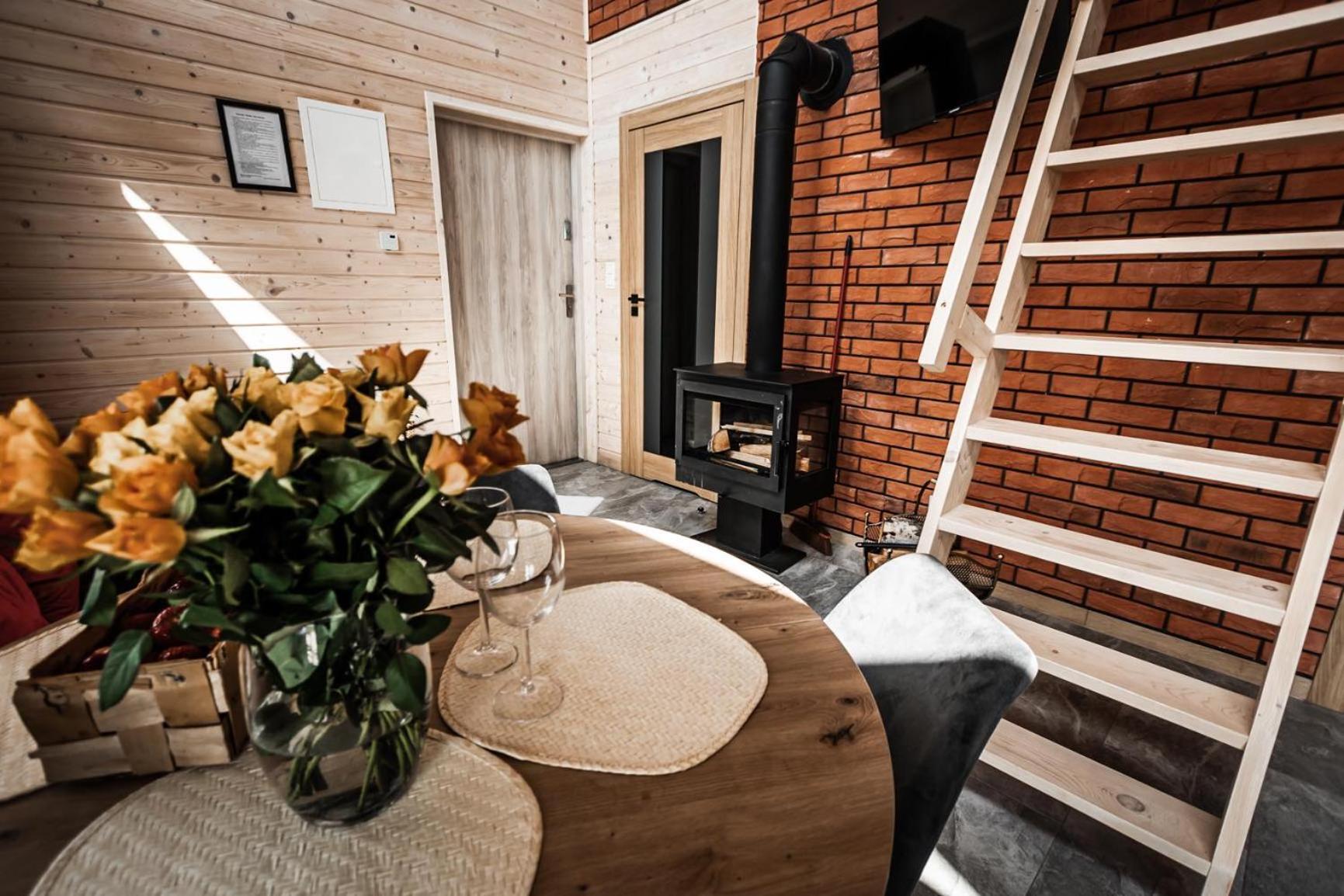 Osada Skoczkowo Komfortowe Domki Z Jacuzzi Nad Jeziorem- Sauna- Balia- Prywatny Staw Wedkarski Podiazy Luaran gambar