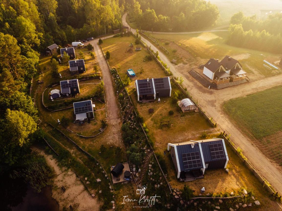Osada Skoczkowo Komfortowe Domki Z Jacuzzi Nad Jeziorem- Sauna- Balia- Prywatny Staw Wedkarski Podiazy Luaran gambar