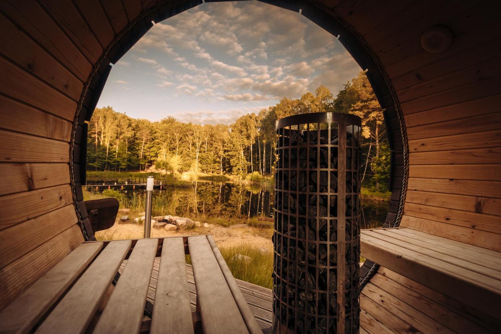 Osada Skoczkowo Komfortowe Domki Z Jacuzzi Nad Jeziorem- Sauna- Balia- Prywatny Staw Wedkarski Podiazy Luaran gambar