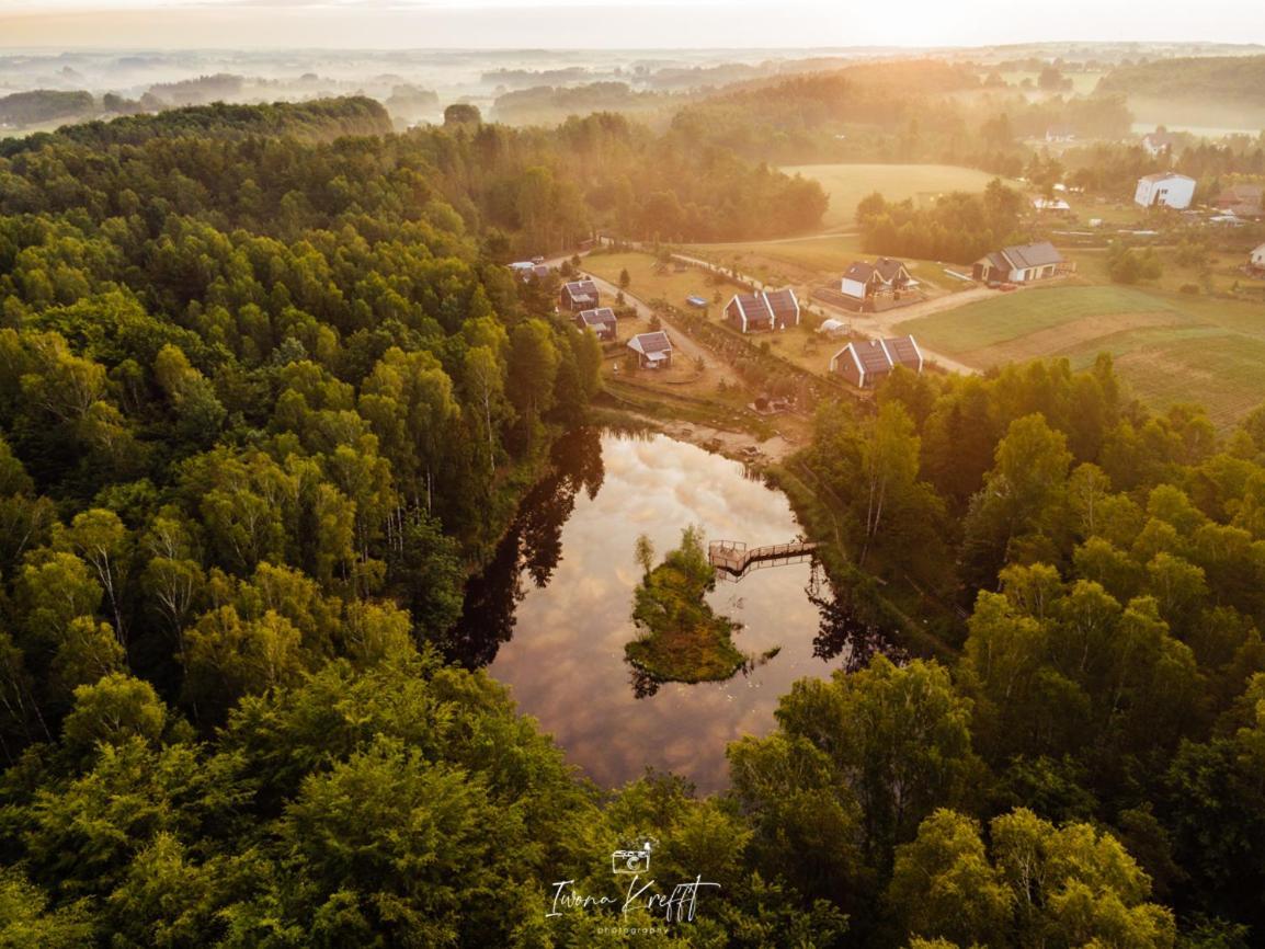 Osada Skoczkowo Komfortowe Domki Z Jacuzzi Nad Jeziorem- Sauna- Balia- Prywatny Staw Wedkarski Podiazy Luaran gambar