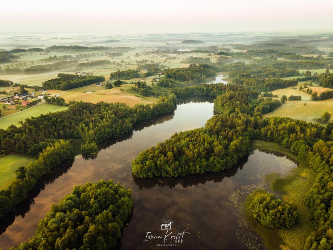 Osada Skoczkowo Komfortowe Domki Z Jacuzzi Nad Jeziorem- Sauna- Balia- Prywatny Staw Wedkarski Podiazy Luaran gambar